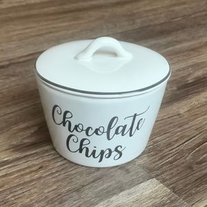 Sleigh Bell Bistro Chocolate Chips Container